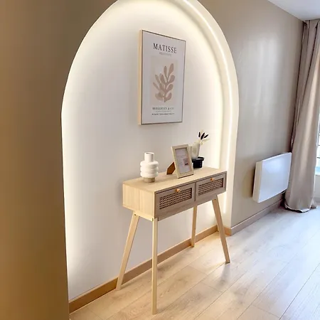 Les Arches Apartment *